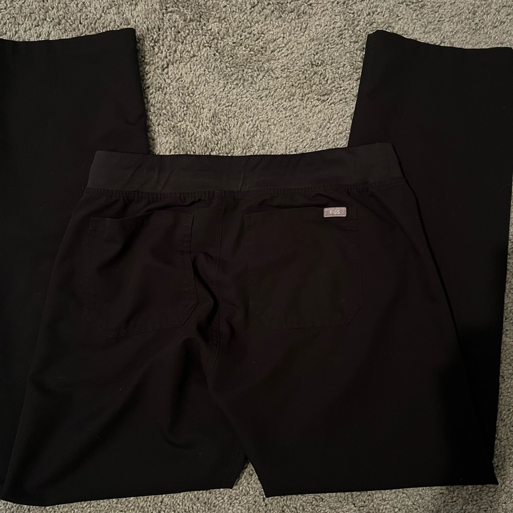 Figs black medium technical collection